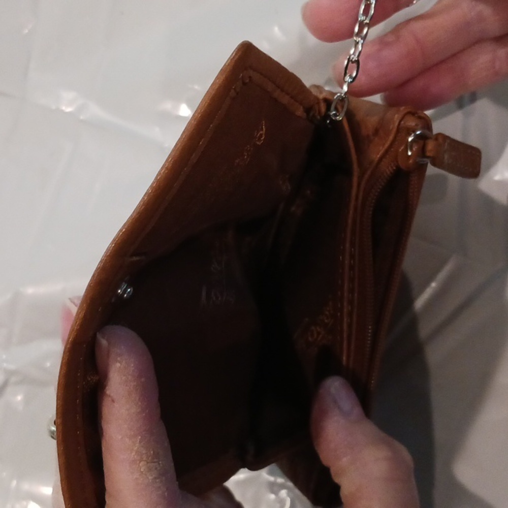 Wallet - Picture 6 of 7